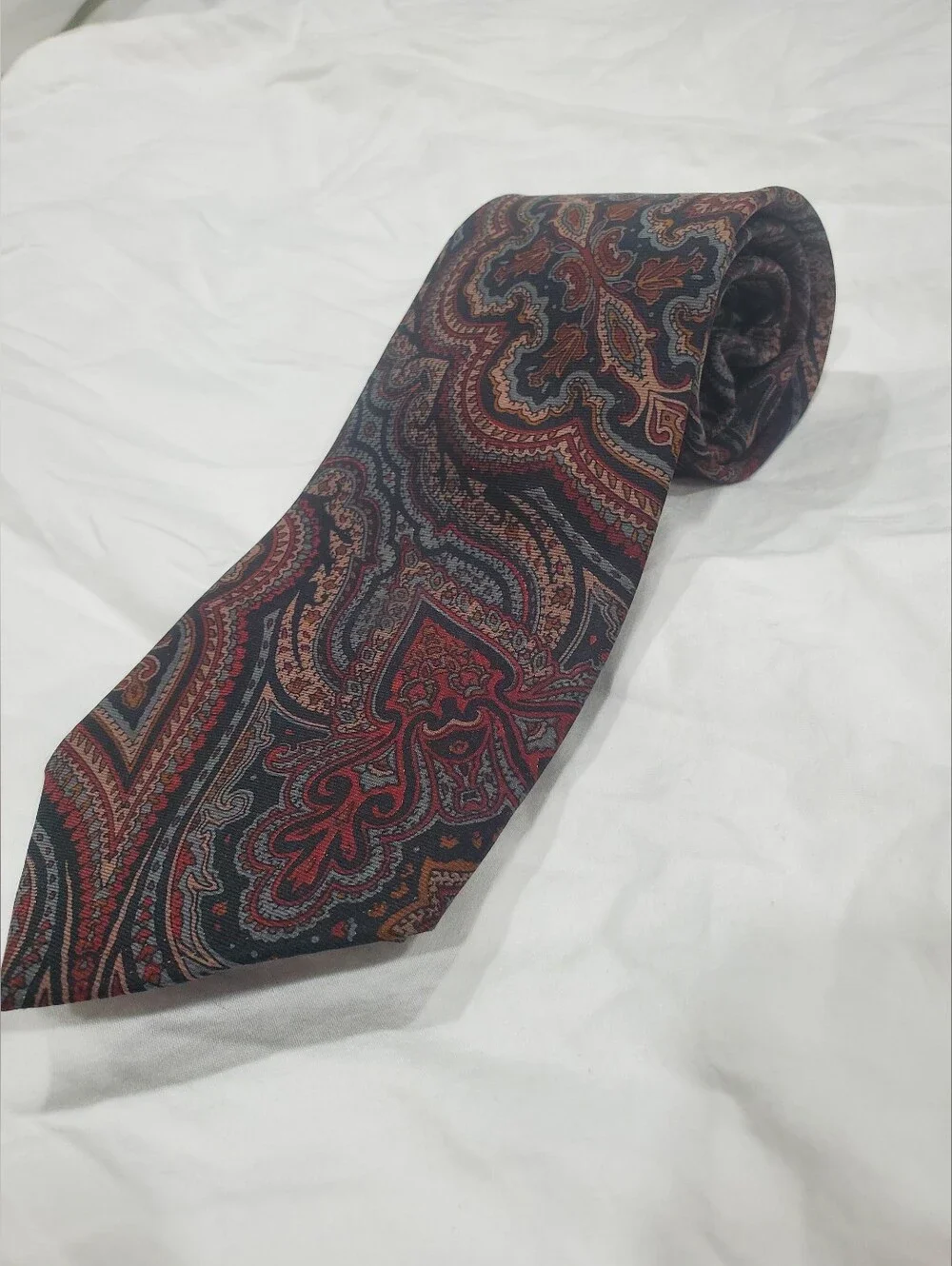 Vtg Guy Laroche Paris Silk Paisley Tie 3.5